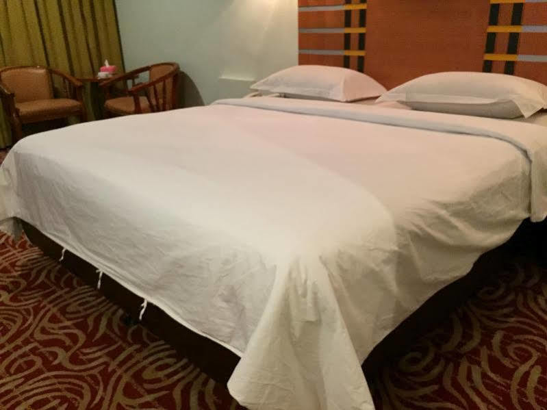 Utama Hotel Batam Luaran gambar