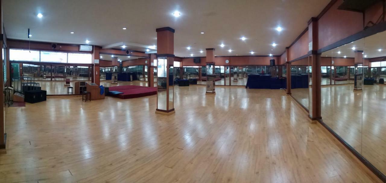 Utama Hotel Batam Luaran gambar