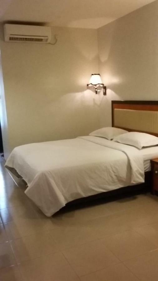 Utama Hotel Batam Luaran gambar